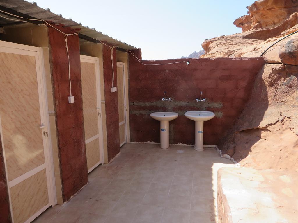 Hotel Salem Camp Wadi Rum Esterno foto