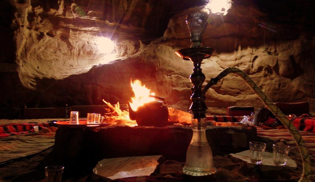 Hotel Salem Camp Wadi Rum Esterno foto