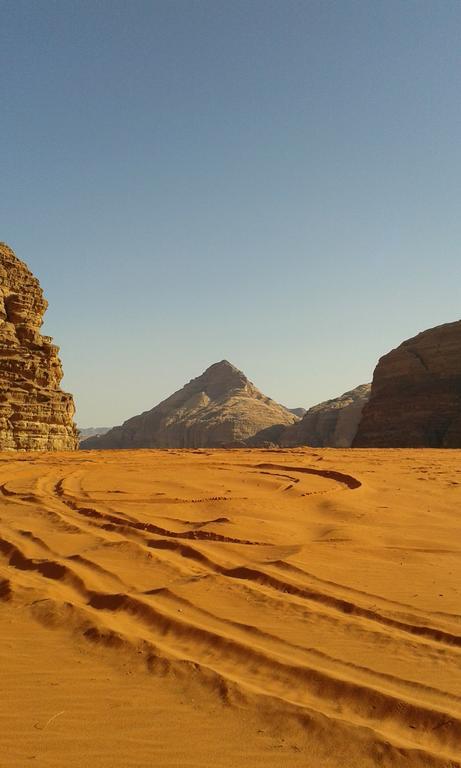 Hotel Salem Camp Wadi Rum Esterno foto